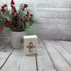 Hallmark keepsake snowman ornament